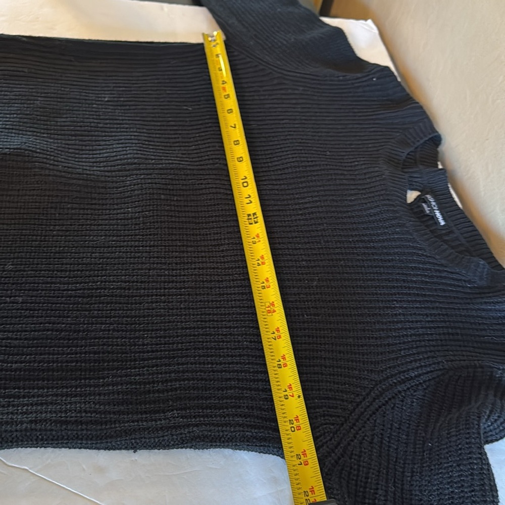 Fashion Nova Women’s Black Sweater Crisscross tie at Back New no tag Size Large - Picture 4 of 14